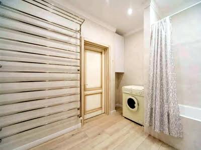 квартира за адресою Єврейська вул., 42