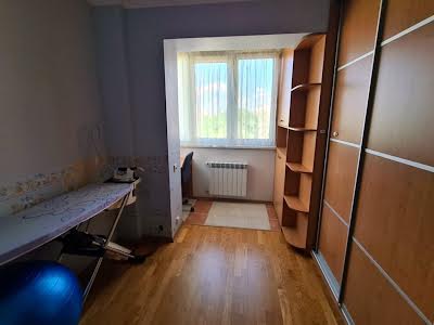квартира за адресою Академіка Ромоданова вул. (Пугачова), 11/15