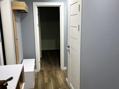 квартира за адресою Космічна вул., 5