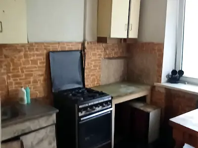 квартира за адресою Леоніда Каденюка просп. (Юрія Гагаріна), 18