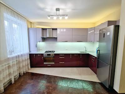 квартира за адресою Лебединська вул., 3