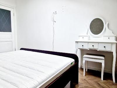 квартира за адресою Сонячна вул., 30