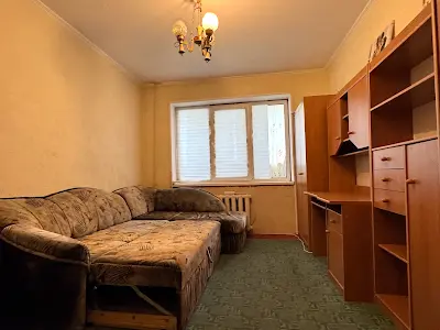 квартира за адресою Озерна вул., 24