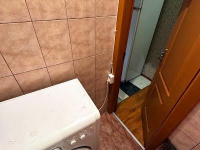 квартира за адресою Космонавтів вул., 44