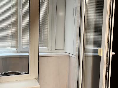 квартира за адресою Волинська вул., 8