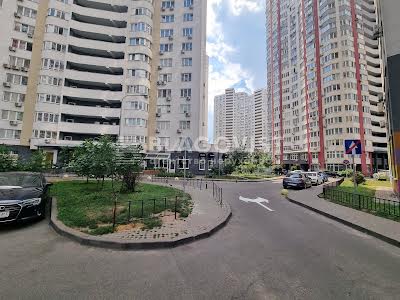 квартира за адресою Драгоманова вул., 2б