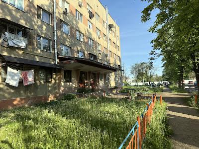 квартира за адресою Лобачевського вул., 43