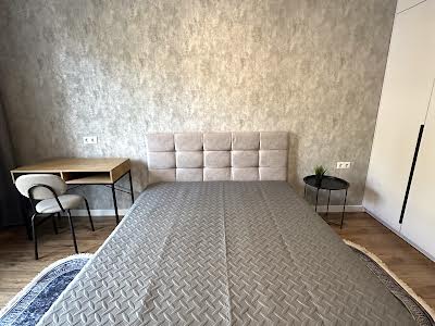 квартира по адресу Українська, 1б/1