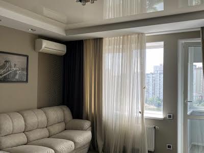 квартира за адресою Ревуцького вул., 9