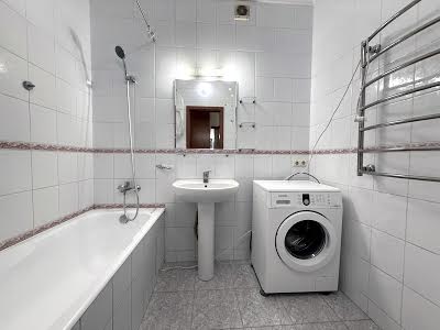 квартира по адресу Анны Ахматовой ул., 45