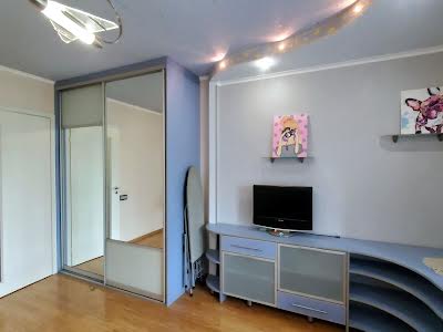 квартира за адресою Василя Касіяна вул., 6