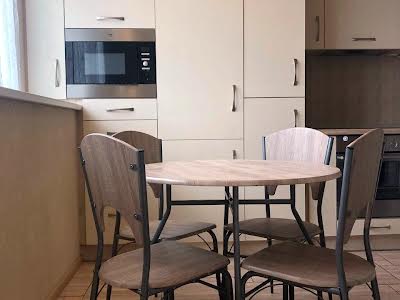 квартира за адресою Автозаводська вул., 15а