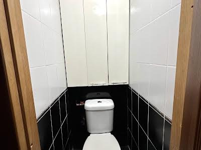 квартира за адресою Степана Бандери вул., 8