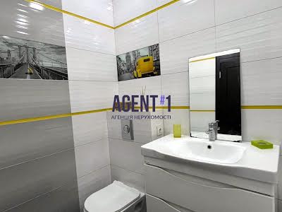 квартира за адресою Богдана Хмельницького вул., 1