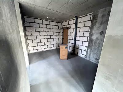 квартира за адресою Космічна вул., 5