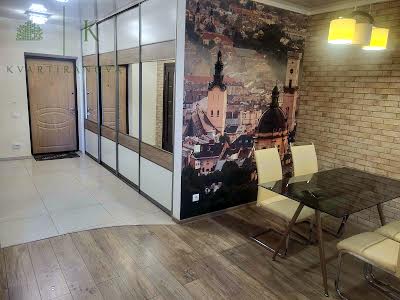 квартира за адресою Голубовича С., 37