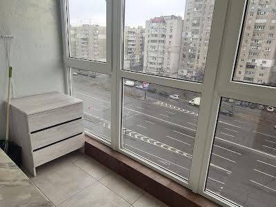 квартира по адресу Ревуцкого ул., 40 Б