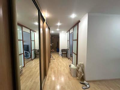 квартира по адресу Миколи Соловцова ул., 3