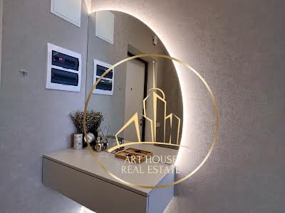 квартира за адресою Зарічна вул., 6