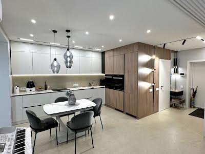 квартира за адресою Генерала Грекова вул., 4