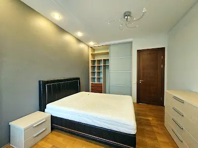 квартира по адресу Панаса Мирного ул., 8