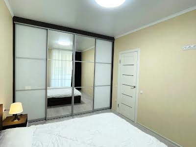квартира за адресою Березова, 46