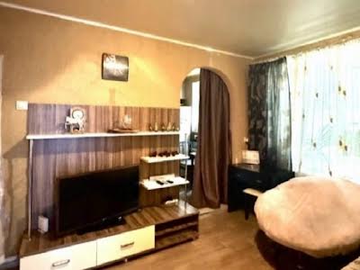 квартира за адресою Зоопаркова вул., 13