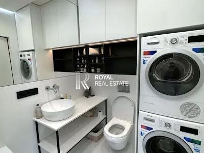 квартира за адресою Салютна вул., 2б