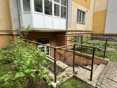 комерційна за адресою Жасминова вул., 5б
