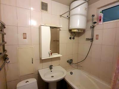 квартира за адресою Космонавтів вул., 23/2