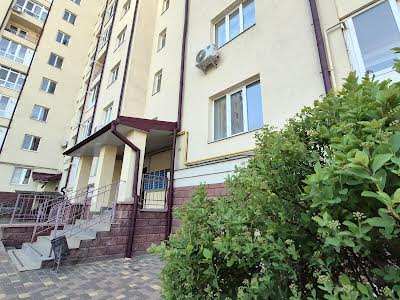 квартира за адресою Катерини Білокур, 1а
