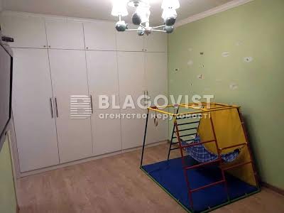 квартира за адресою Конча-Заспинська вул. (Генерала Матикіна), 16