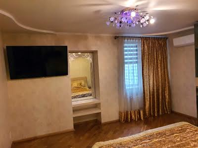 квартира за адресою Миру вул., 46