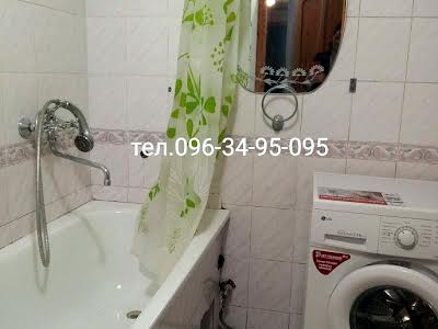 квартира по адресу Харківська вул. р-н Варуса, 63