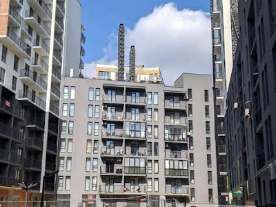 квартира за адресою Залізнична вул., 7