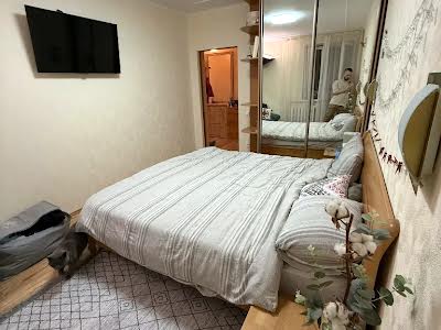 квартира за адресою Набережна Перемоги вул., 136-А
