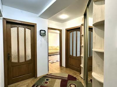 квартира за адресою Під Голоском вул., 19