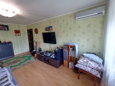 квартира за адресою Солідарна вул., 2
