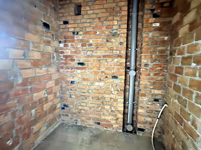 квартира за адресою Озерна вул., 16Б