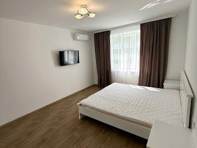 квартира за адресою Височана вул., 18