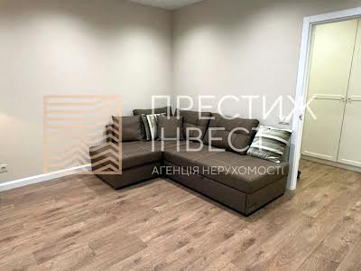 квартира за адресою Юнацька, 1