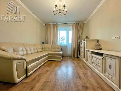 квартира за адресою Свободи просп. (Прокоф'єва), 33