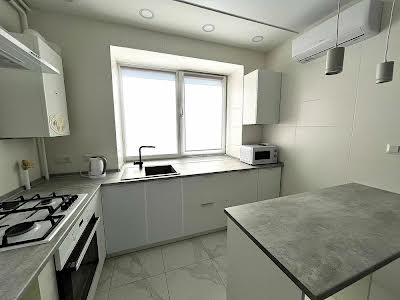 квартира за адресою Набережна Перемоги вул., 62а