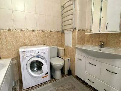 квартира за адресою Регенераторна вул., 4к7