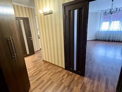 квартира за адресою Олени Пчілки вул., 5