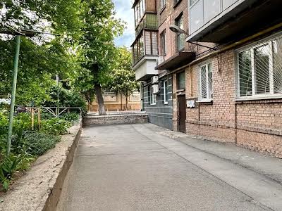 квартира по адресу Набережно-Крещатицкая ул., 35