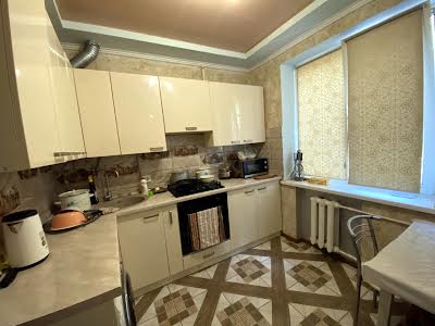 квартира по адресу Бажова ул., 8