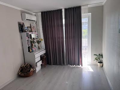 квартира за адресою Капітана Кузнєцова вул., 110