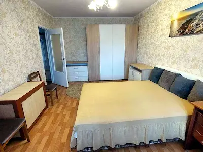 квартира по адресу Ревуцкого ул., 19/1