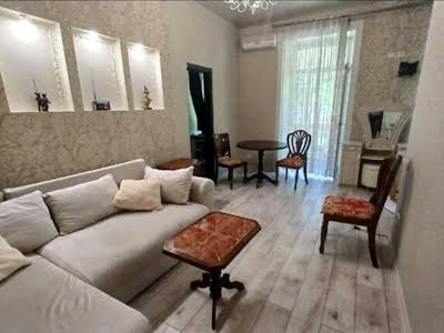 квартира за адресою Троїцька вул., 36